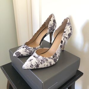 Vince Camuto Halona Pumps